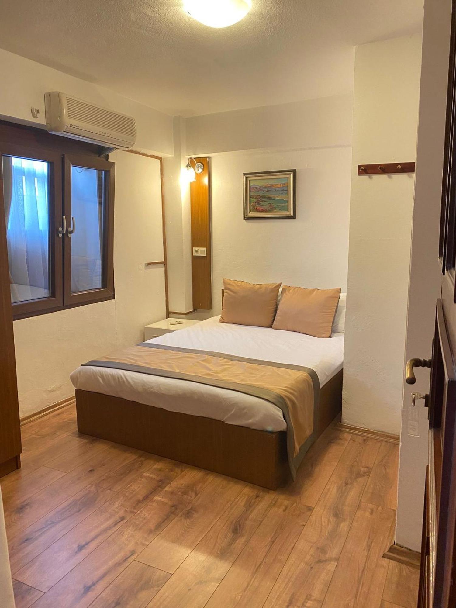 Otel Kaleiçi 2*