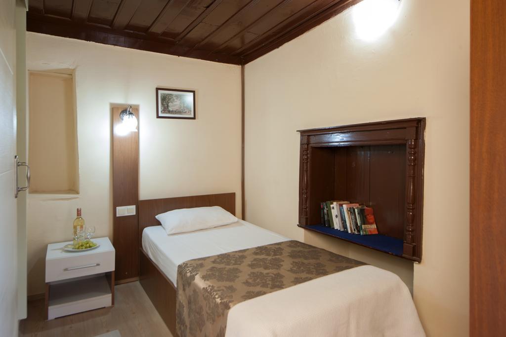 Kaleiçi Otel 2*